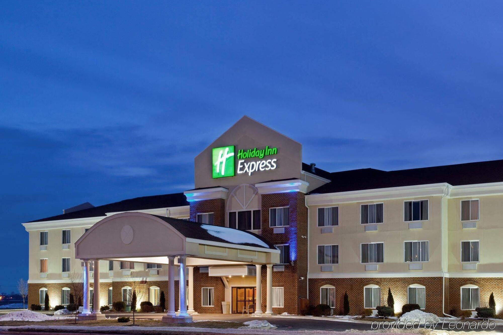 Holiday Inn Express Rochelle, An Ihg Hotel Exterior photo